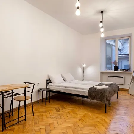 Апартаменти На Площі Ринок 3 Lviv Exterior photo