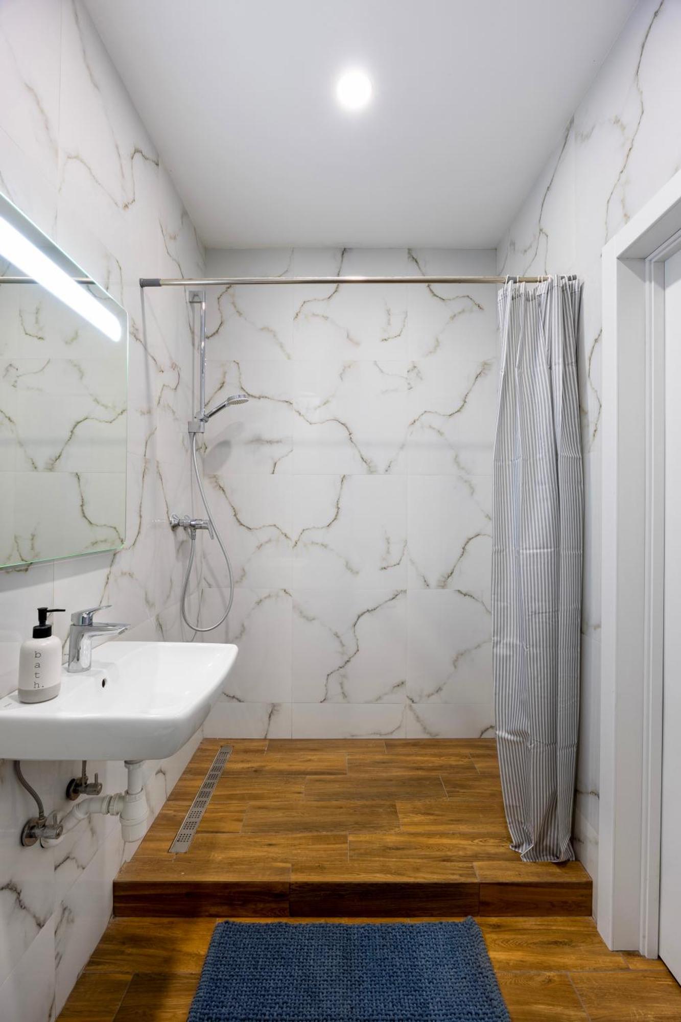 Apartment на площі ринок 3 *